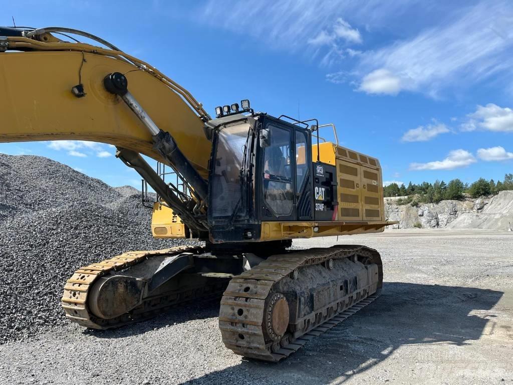 CAT 374 F Pásové rýpadlá