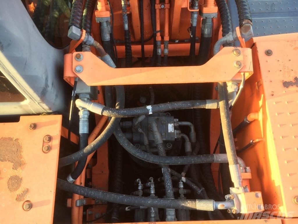 Doosan DX 255 LC Pásové rýpadlá