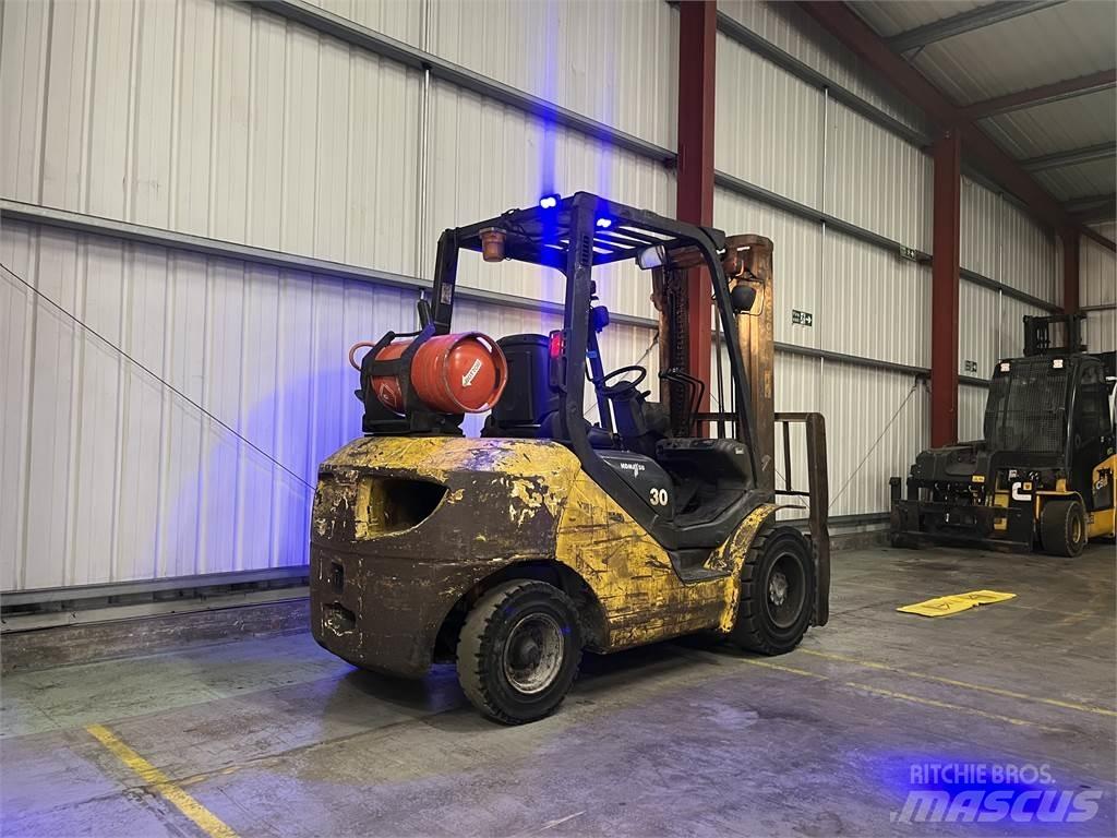 Komatsu FG30T-17 LPG vozíky