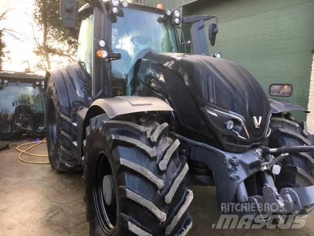 Valtra T 234 V Traktory