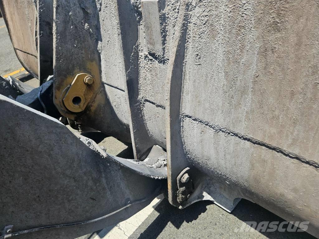 CAT 972H Kolesové nakladače