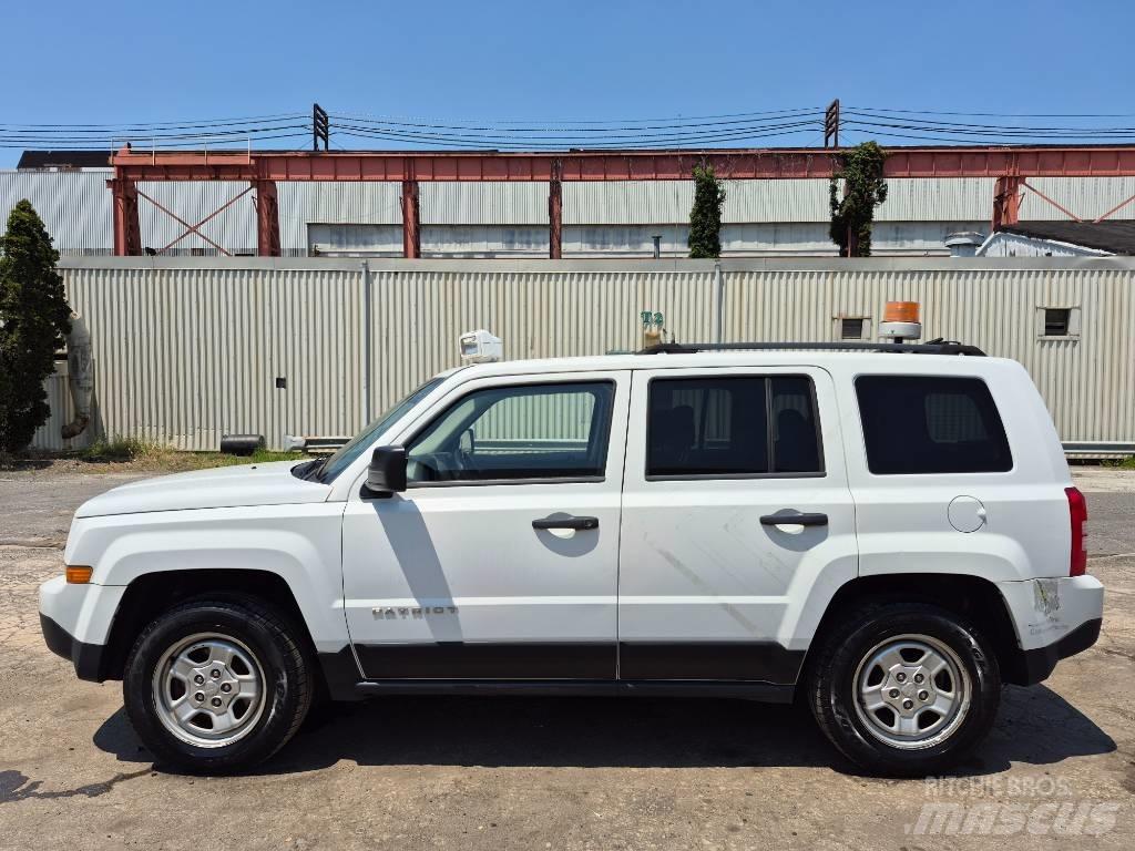 Jeep Patriot Nakladacia/sklápacia bočnica