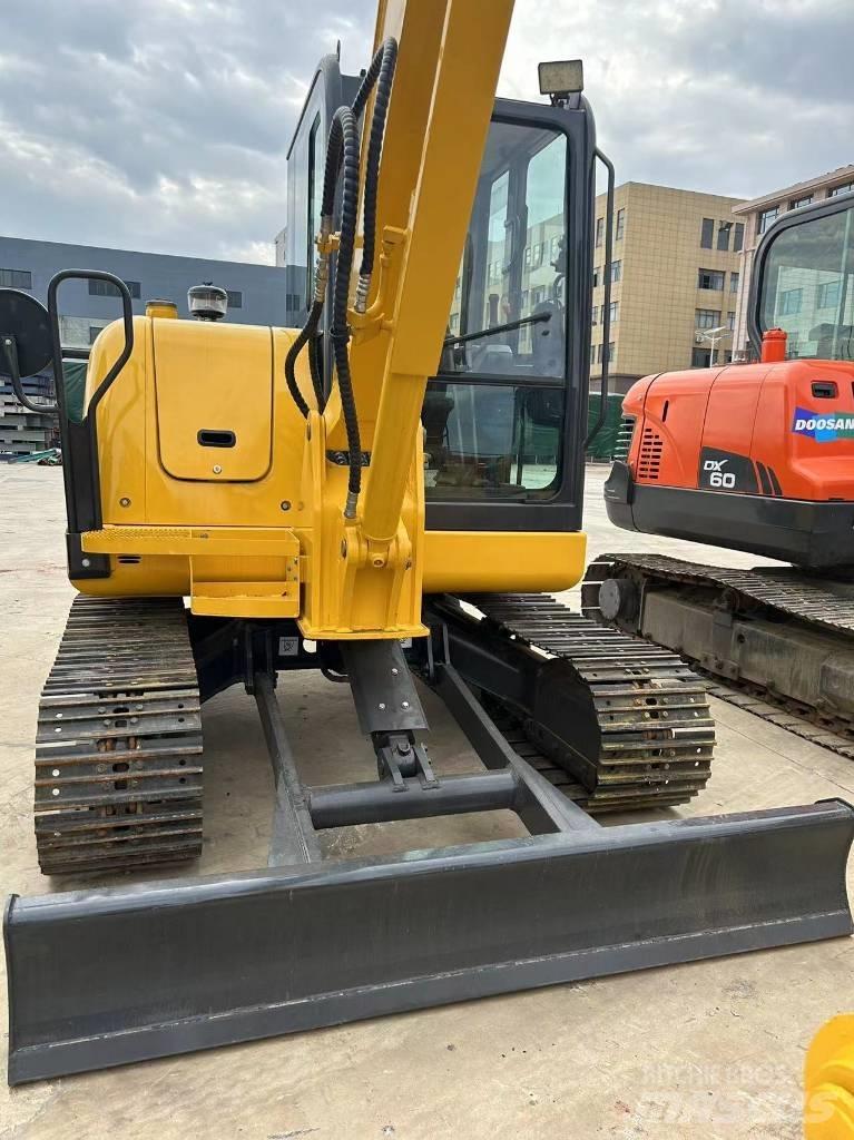 Komatsu PC 56 Mini rýpadlá < 7t