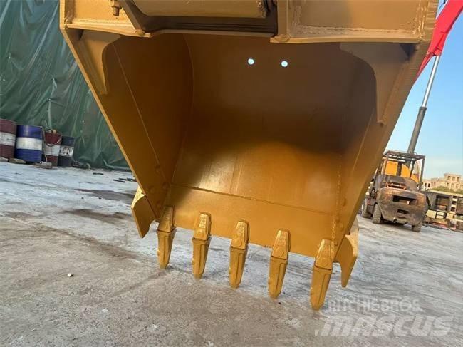 CAT 320 B Pásové rýpadlá