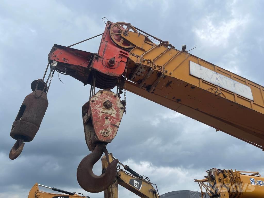 Kato NK 500 Univerzálne terénne žeriavy