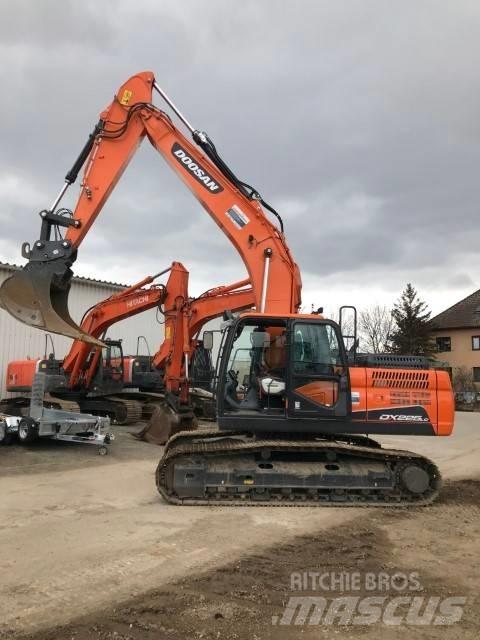Doosan DX225LC-5 Pásové rýpadlá