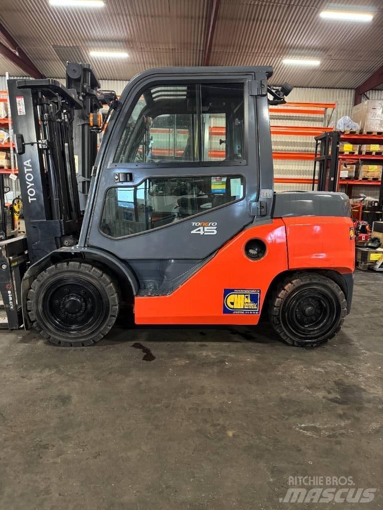 Toyota truck 8FD40N Dieselové vozíky