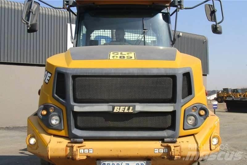 Bell B20E 6X4 Kĺbové nákladné autá
