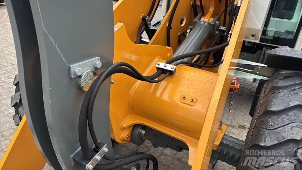 Liebherr L 506 Špeciálne bagre