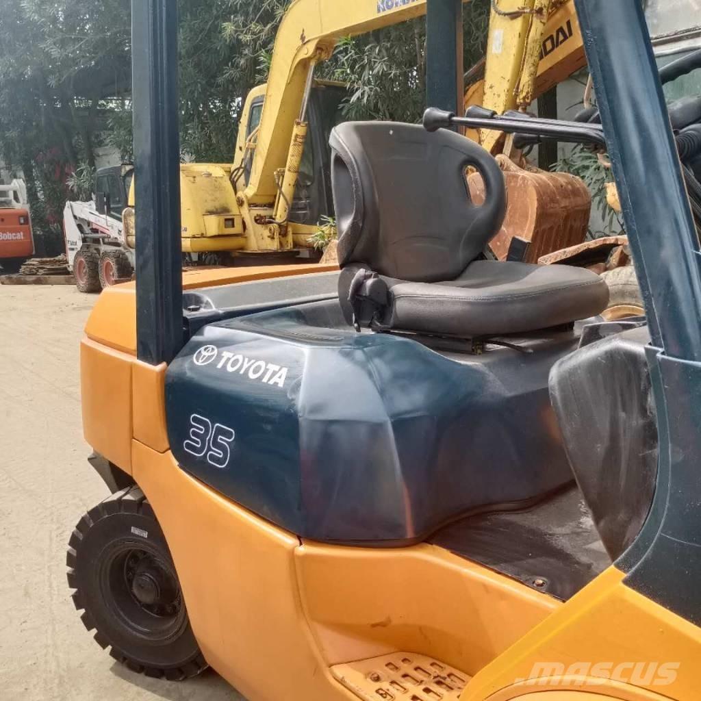 Toyota FD 35 Dieselové vozíky