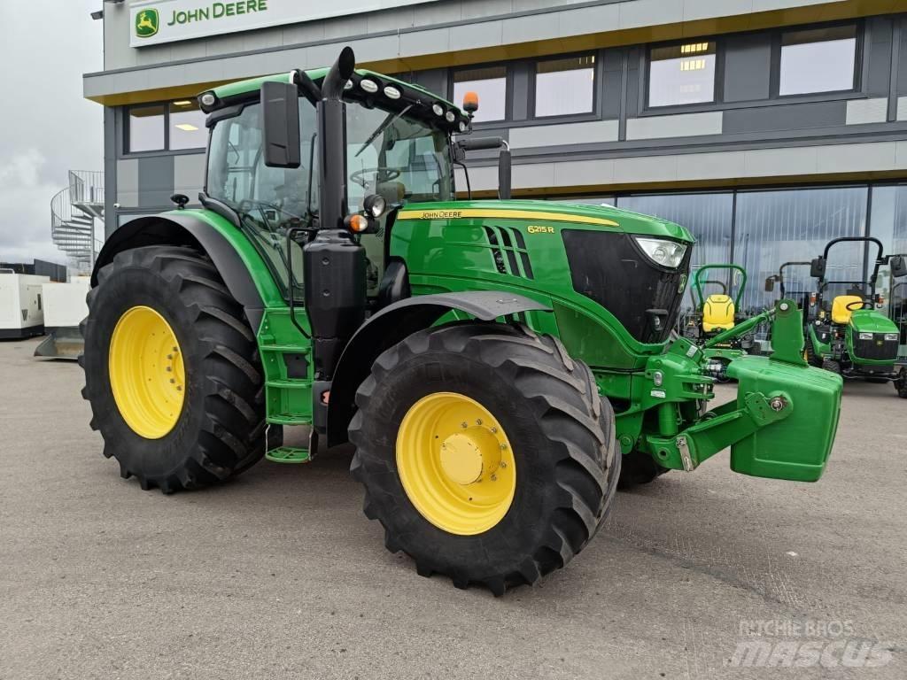John Deere 6215 R Traktory