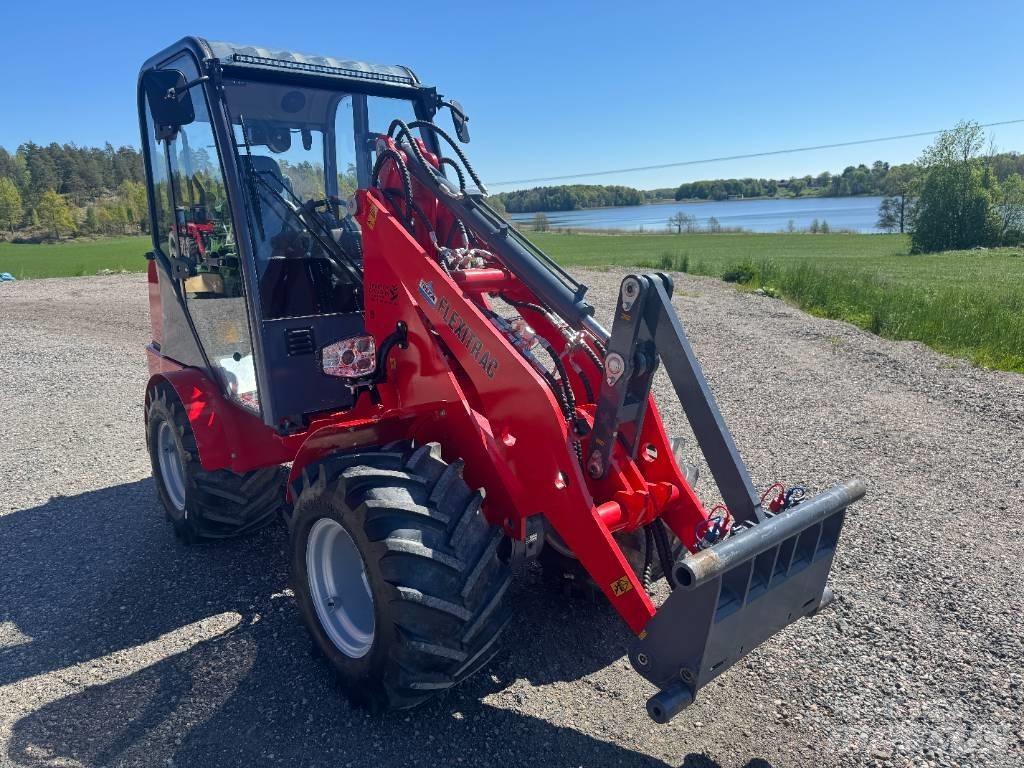 Flexitrac 1226 CAB Viacúčelové nakladače
