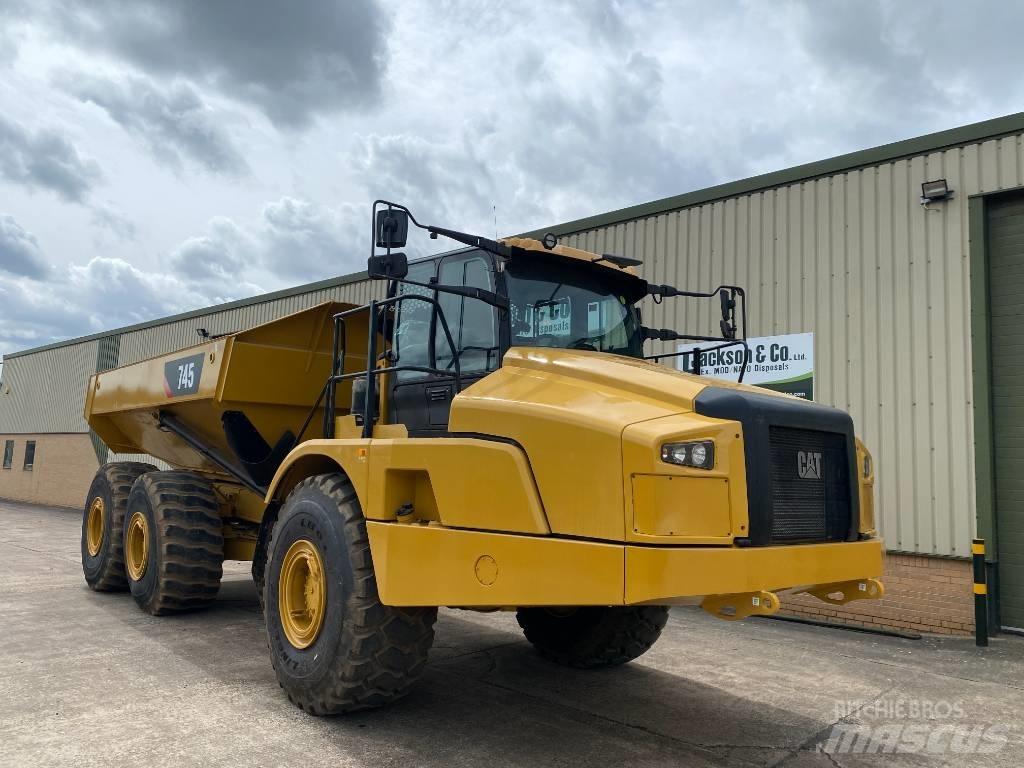 CAT 745 C Kĺbové nákladné autá