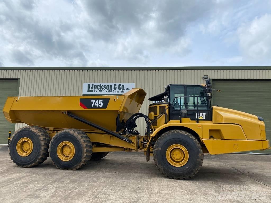 CAT 745 C Kĺbové nákladné autá