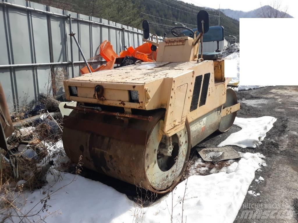 Sakai SG500 Ťahačové valce