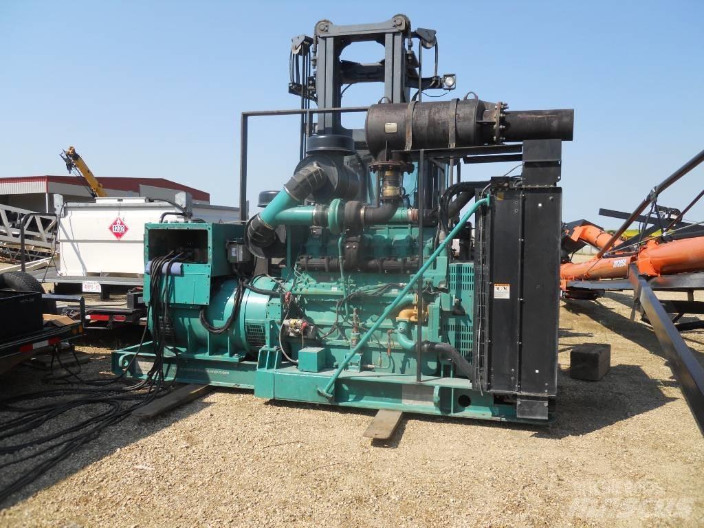 Cummins 600KW Naftové generátory