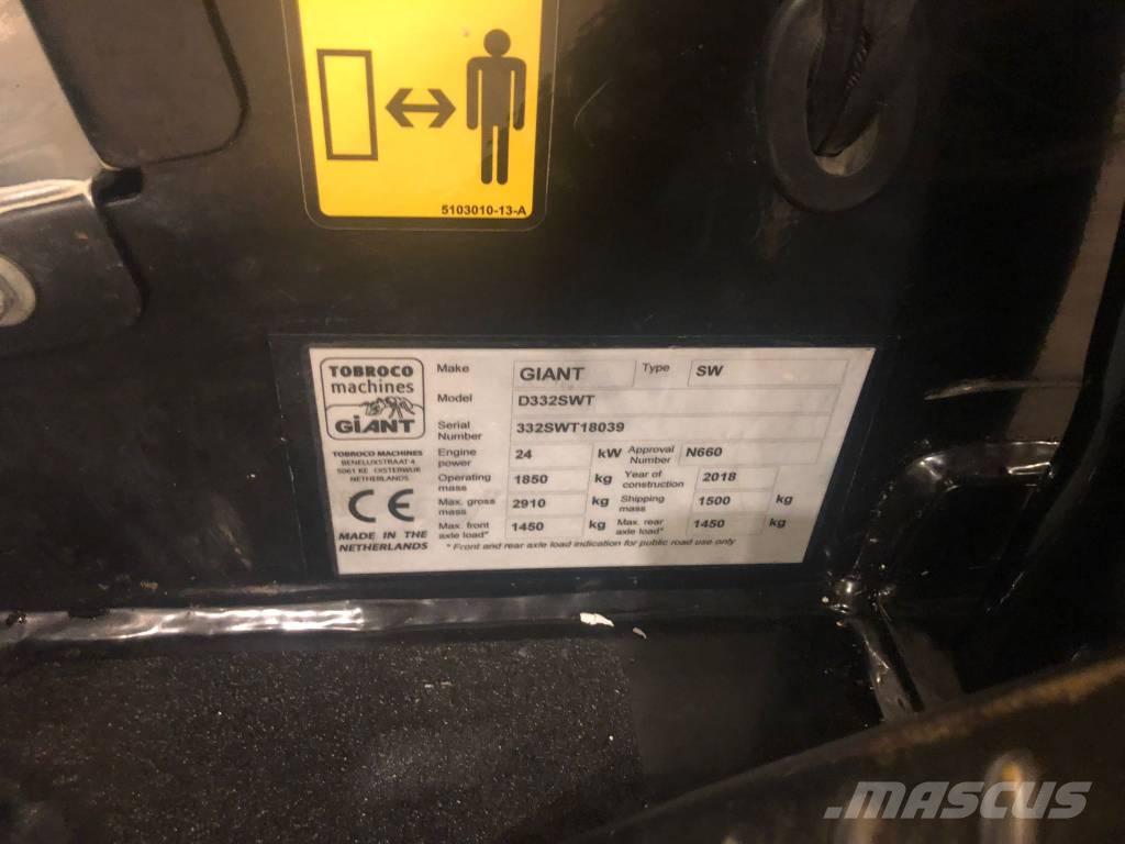 GiANT D 332 SWT Viacúčelové nakladače