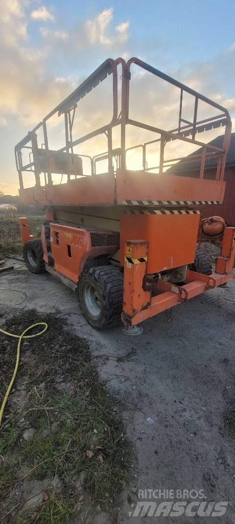 JLG 4394 RT Nožnicové zdvíhacie plošiny