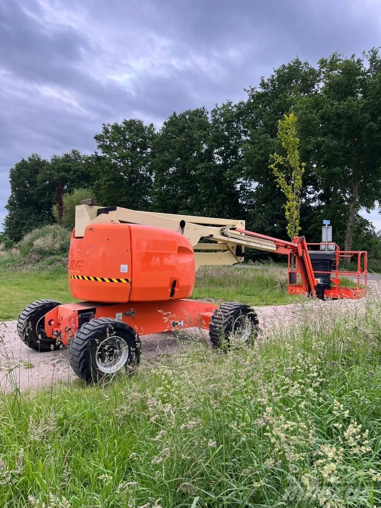 JLG 510 AJ Kĺbové plošiny