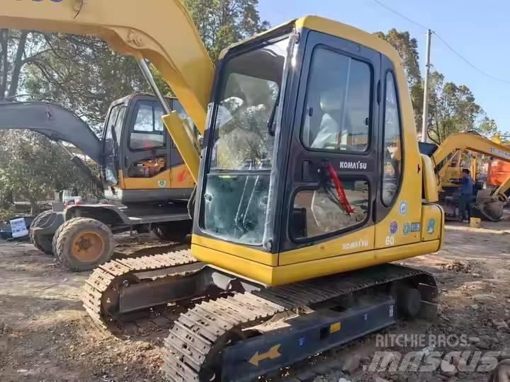 Komatsu PC60 Pásové rýpadlá