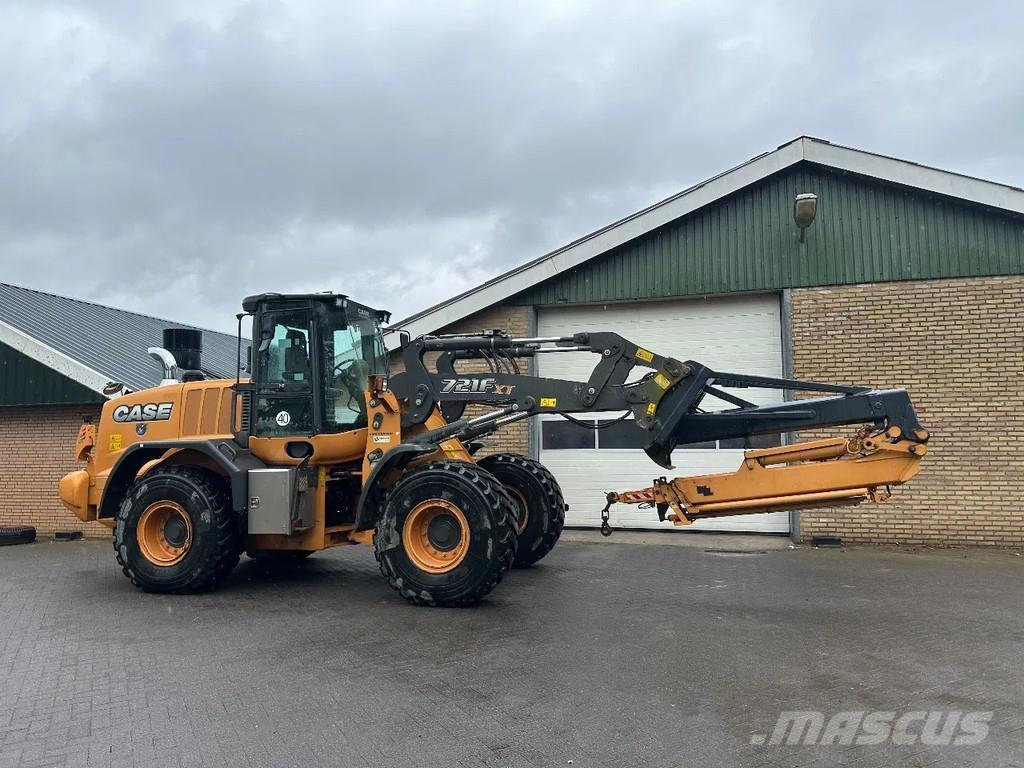 CASE 721F Kolesové nakladače