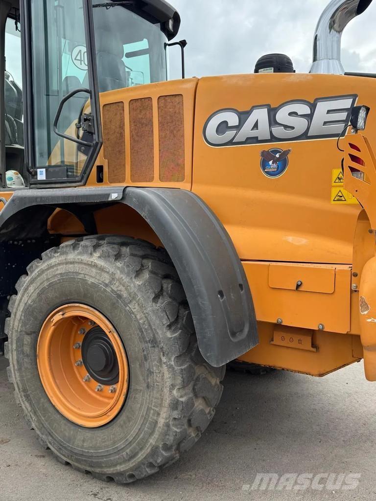 CASE 721F Kolesové nakladače