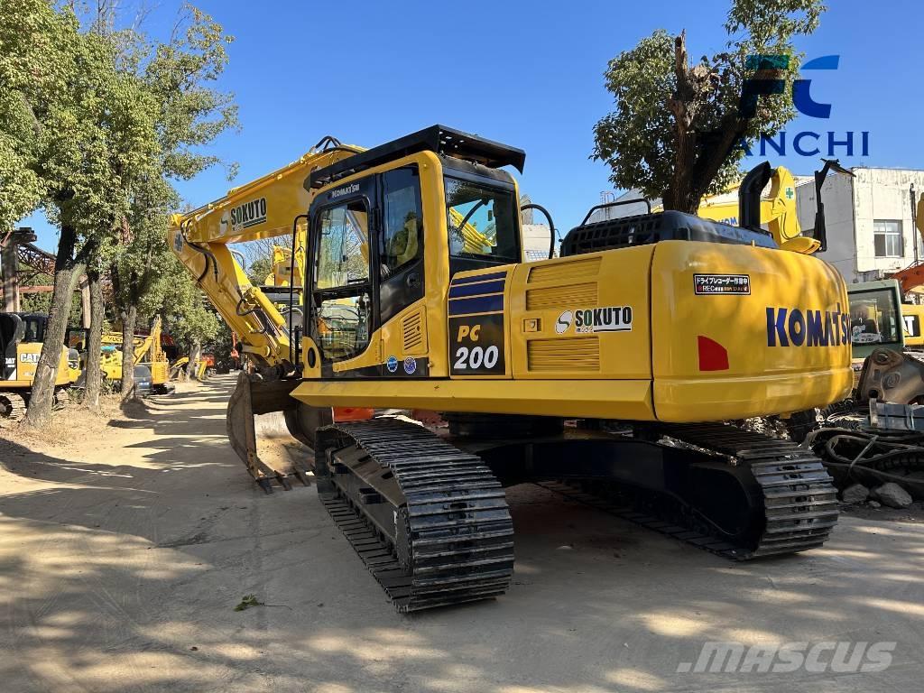Komatsu PC 200 Pásové rýpadlá