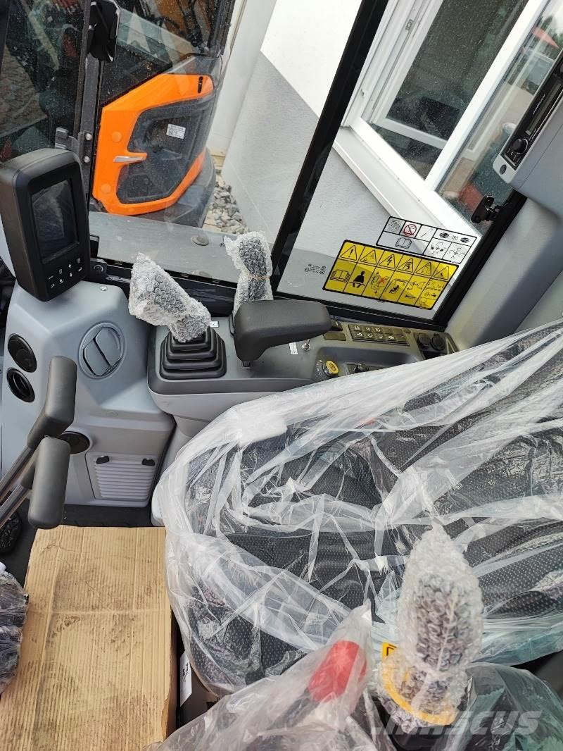 Develon DX27Z-7 Ďalšie poľnohospodárske stroje