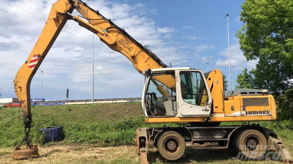 Liebherr A 904 C Kolesové rýpadlá