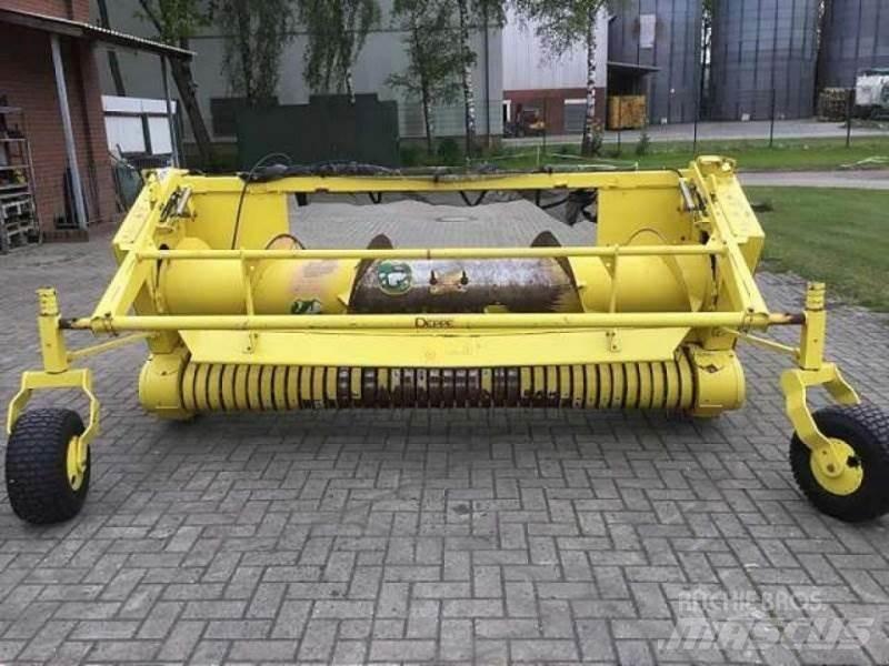 John Deere 630 B Príslušenstvo a náhradné diely ku kombajnom