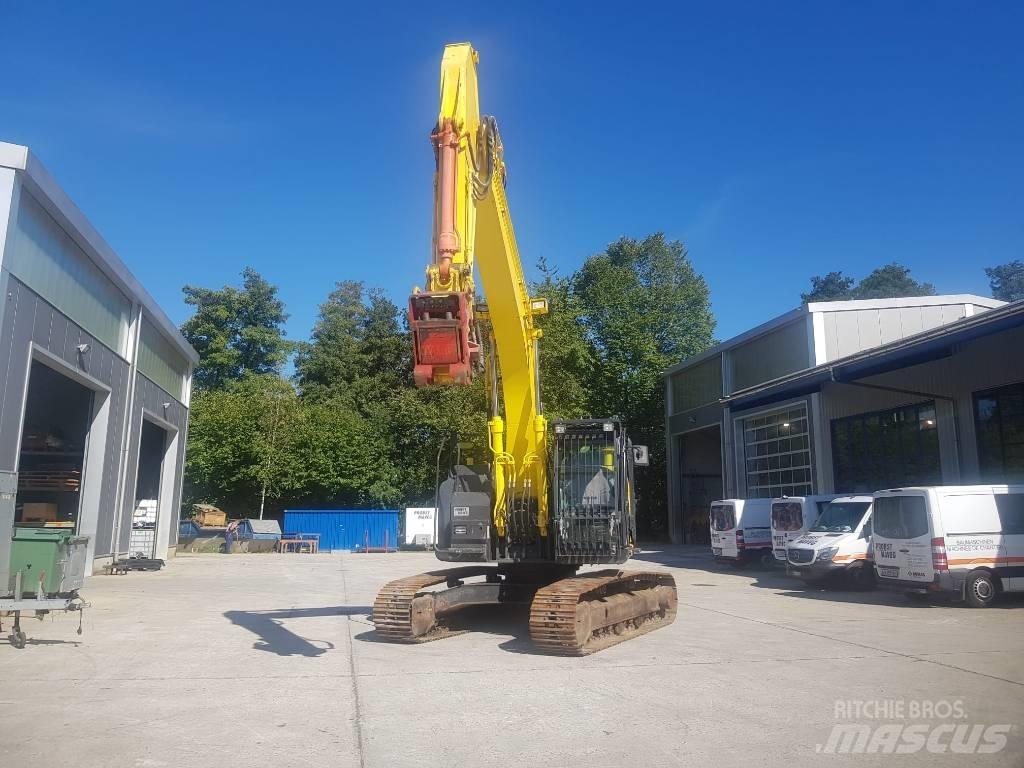 Hitachi ZX225USLC-5 Pásové rýpadlá