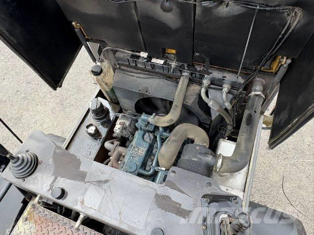 Mecalac TA 3 SH Stavebné sklápače