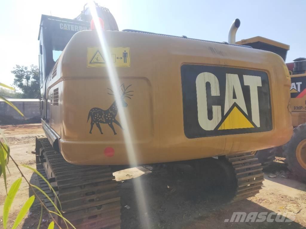 CAT 330D Pásové rýpadlá