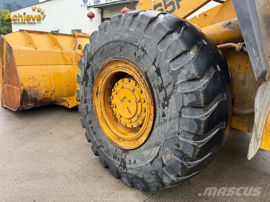 SEM 655F Kolesové nakladače