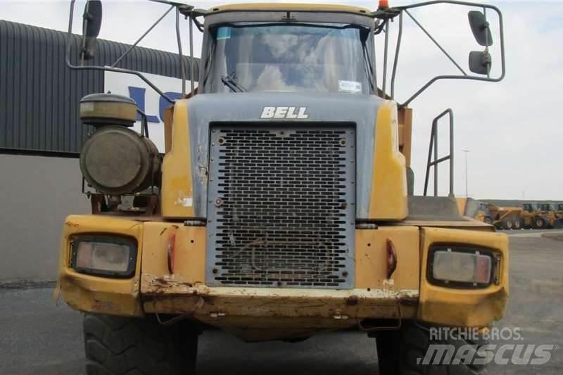 Bell B40D 6X6 Kĺbové nákladné autá
