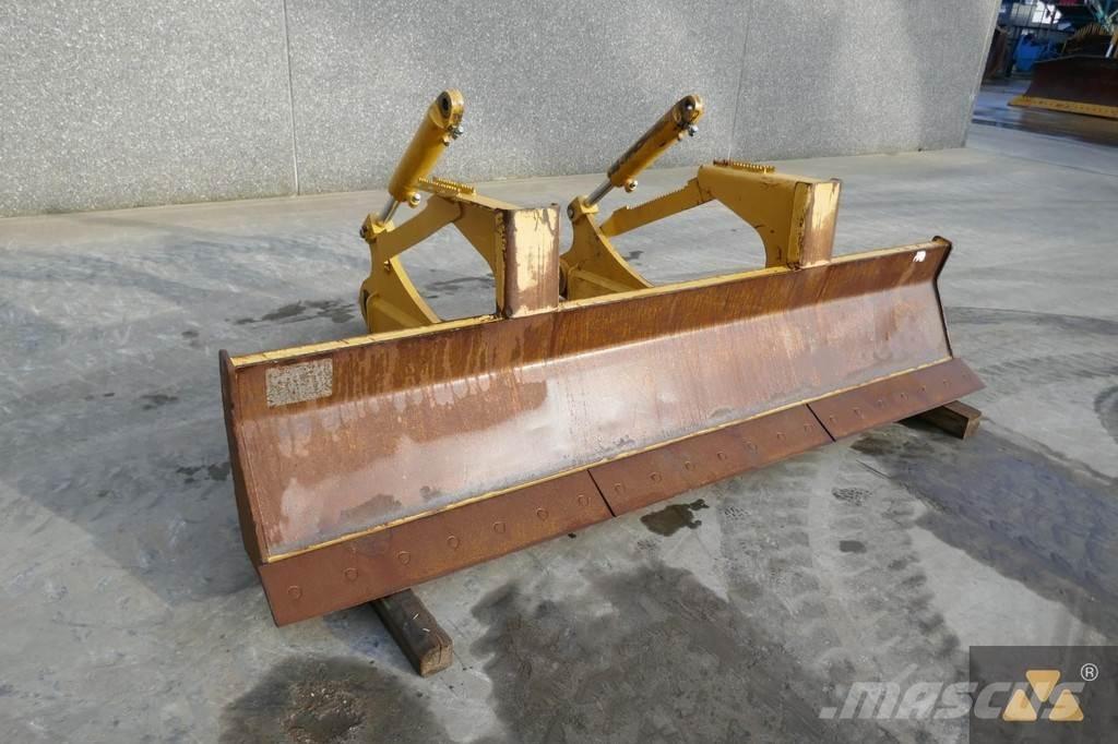 CAT Skidder blade Radlice