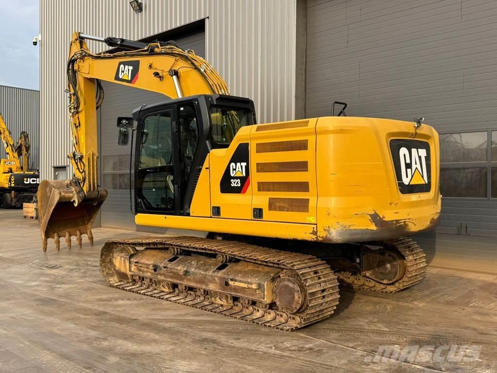 CAT 323 07A Pásové rýpadlá