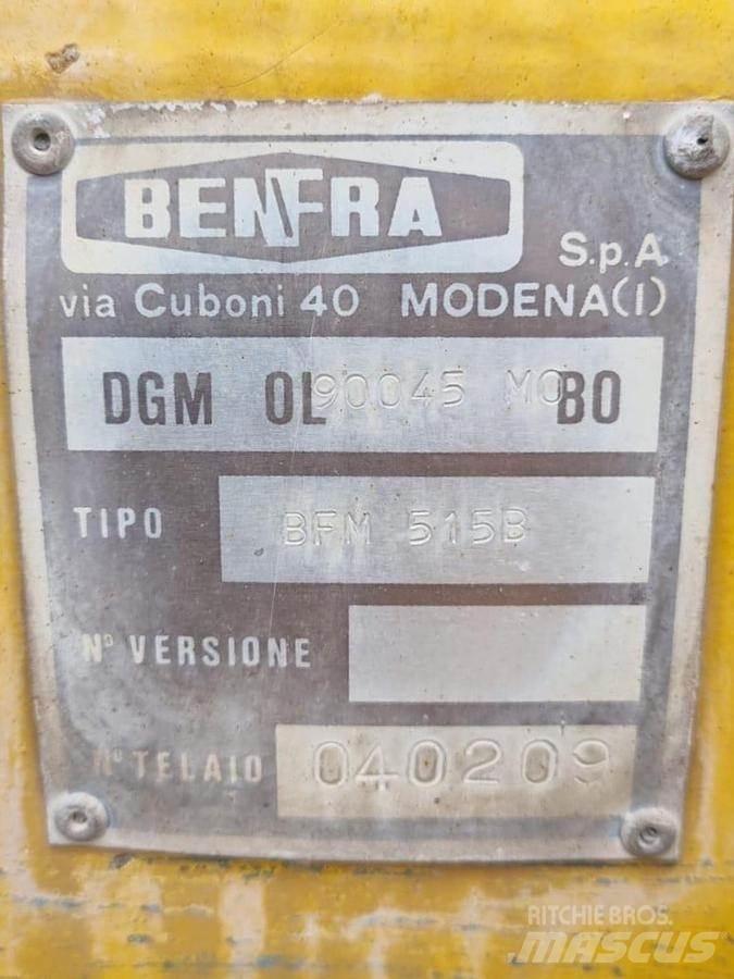 Benfra 515B Kolesové nakladače