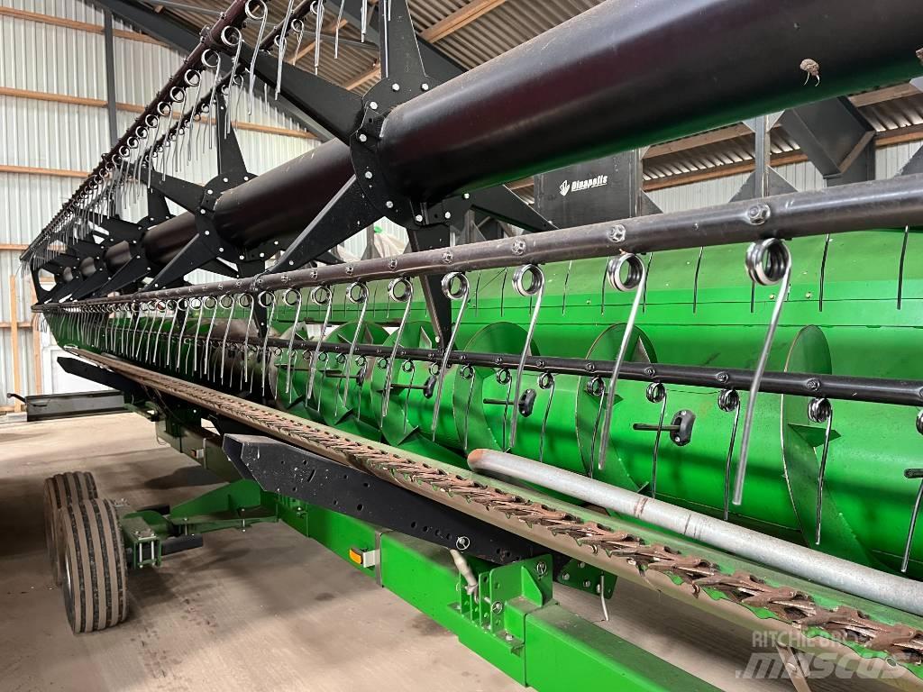 John Deere T670 Kombinované zberacie stroje
