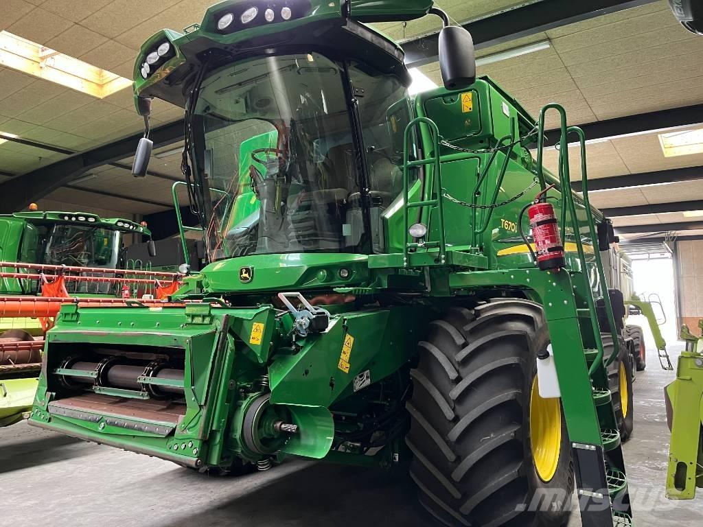 John Deere T670 Kombinované zberacie stroje