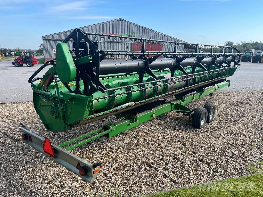 John Deere T670 Kombinované zberacie stroje