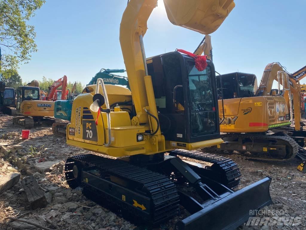 Komatsu 70-8 Pásové rýpadlá