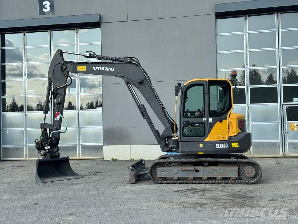Volvo ECR 88 D Midi rýpadlá 7 t - 12 t