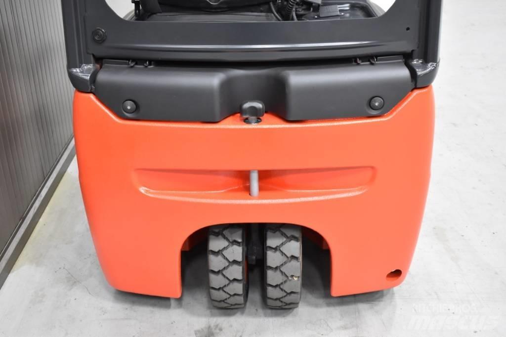 Linde E 14 - 02 Akumulátorové vozíky
