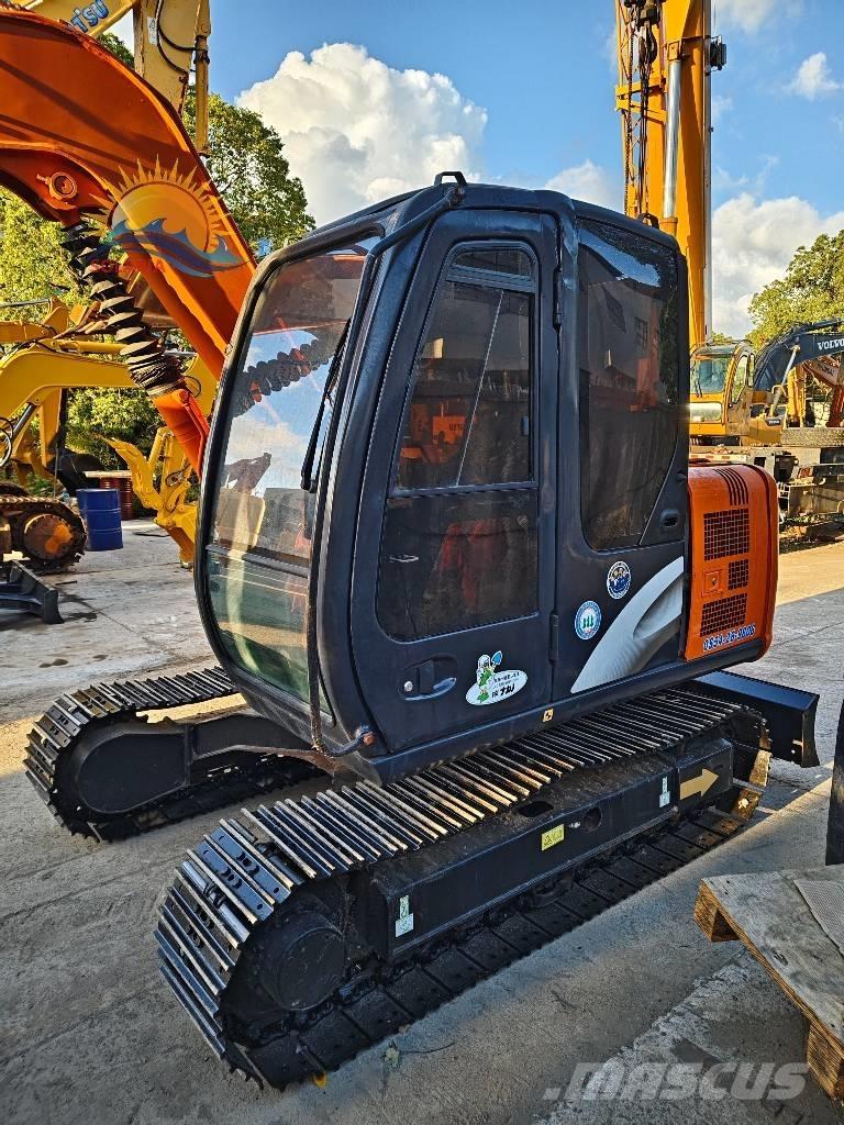 Hitachi ZX 70 Midi rýpadlá 7 t - 12 t