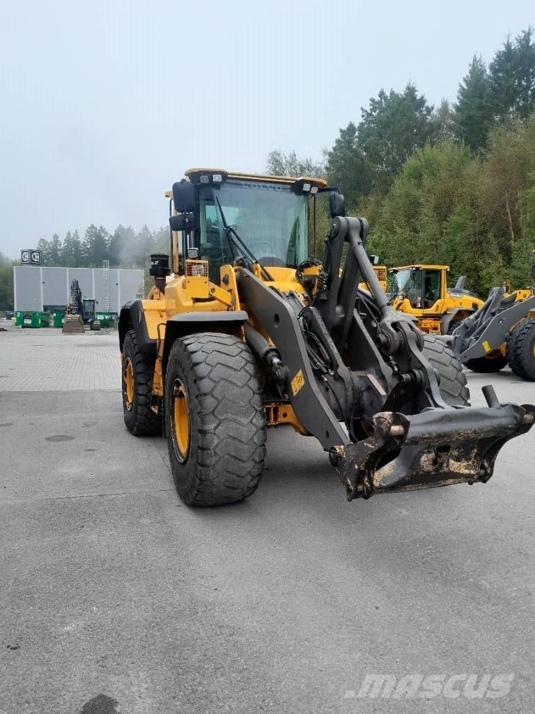 Volvo L120G Kolesové nakladače