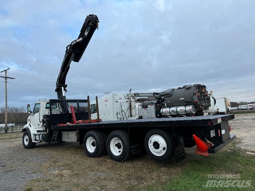 Hiab 228 E -5 HIPRO Pásové žeriavy