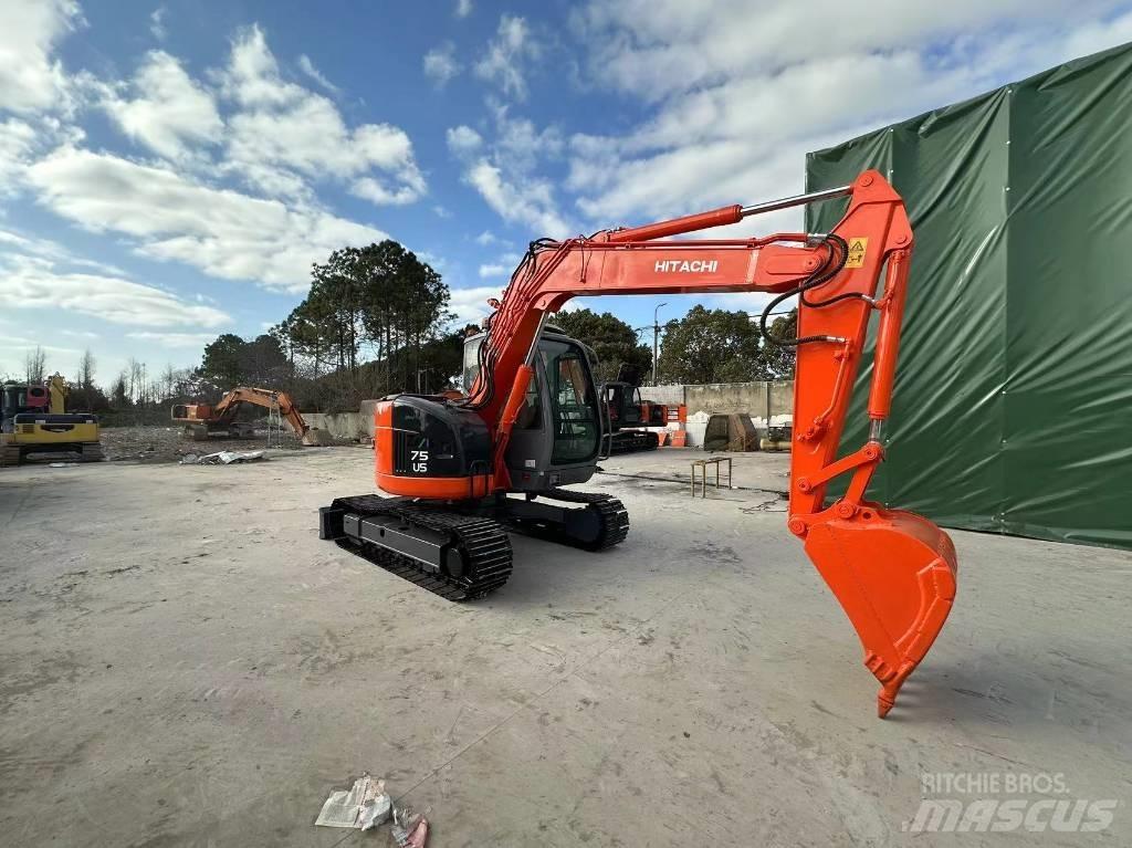 Hitachi ZX75US Mini rýpadlá < 7t