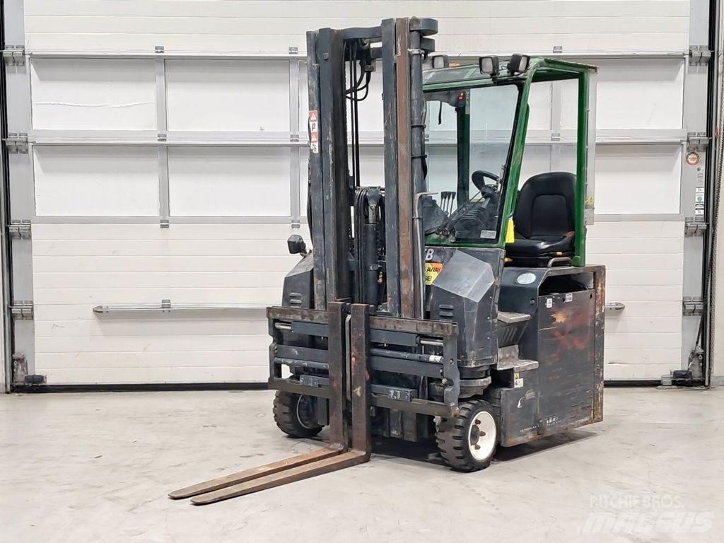 Combilift C3000CBE Bočný vysokozdvižný vozík