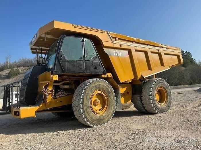 CAT Rebuilt 775F - Stavebné sklápače